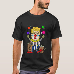 El payaso de Trump destituye a Trump con camiseta