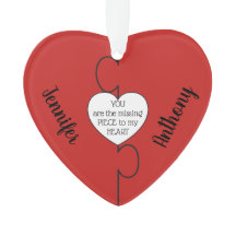 El pedazo que falta junta el ornamento del