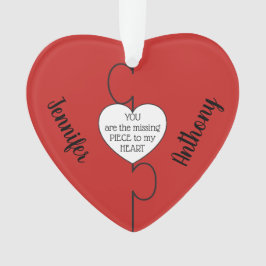 El pedazo que falta junta el ornamento del