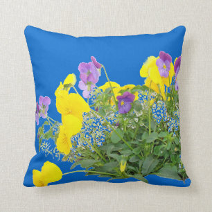 El pensamiento florece la almohada