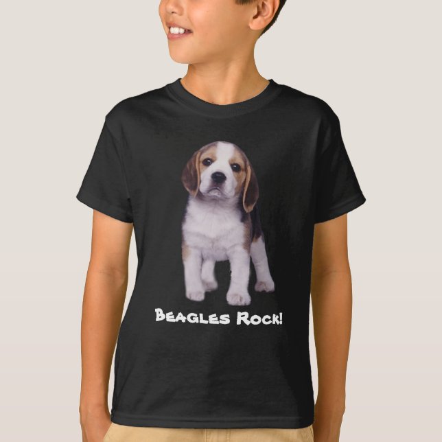 El perrito del beagle embroma la camiseta (Anverso)