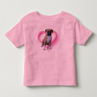 El perrito del boxeador embroma la camisa