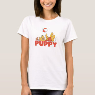 El perrito juega las camisetas y los regalos