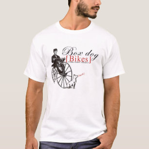 El perro de la caja Bikes la camiseta
