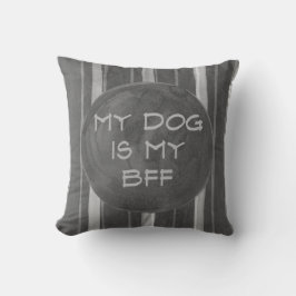 El perro es mi Cojín decorativo gris de la raya de