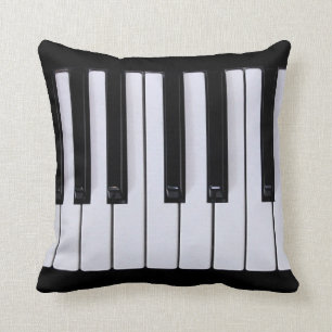 El piano cierra la almohada
