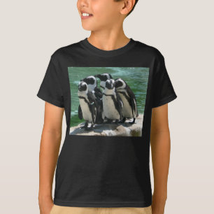 El pingüino embroma la camiseta unisex