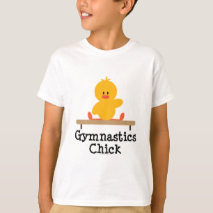 El polluelo de la gimnasia embroma la camiseta