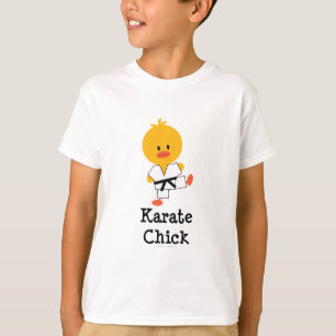 El polluelo del karate embroma la camiseta