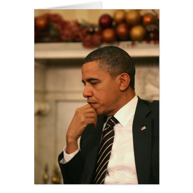 El presidente Barack Obama reflexiona mientras se  (Frente)
