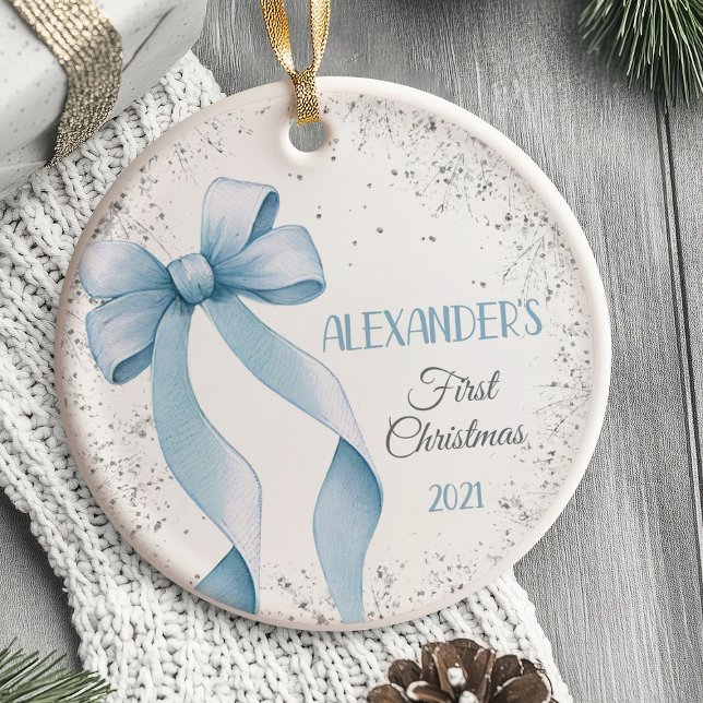 El primer niño adorno navideño en ornamento (Baby's First Christmas Ornament  Bow)