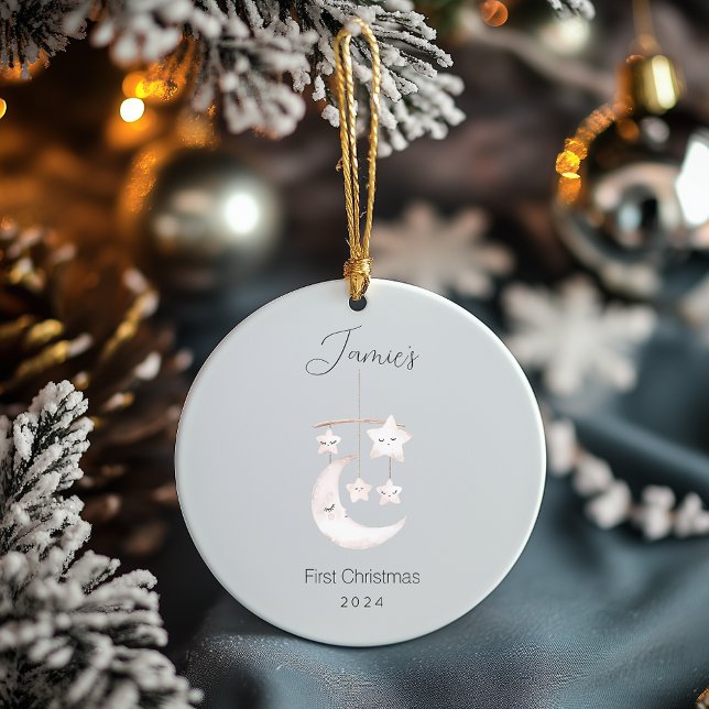 El primer ornamento navideño de la ceremonia navid (Subido por el creador)