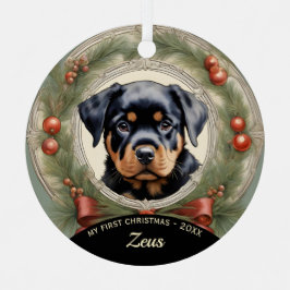 El primer ornamento navideño de Rottweiler Puppy