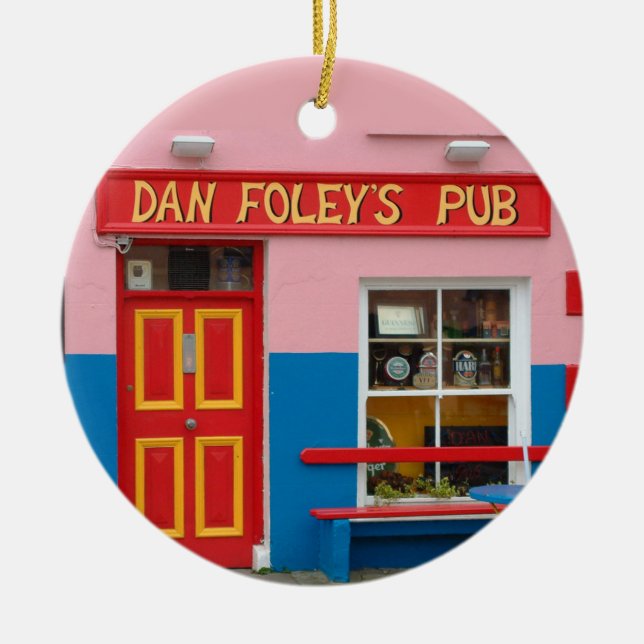 El pub de Dan Foley, el ornamento irlandés de Irla (Frente)