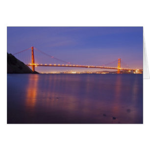 El puente Golden Gate al anochecer desde Kirby Cov