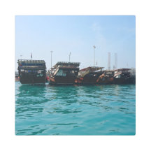 El puerto de los barcos pesqueros de arte Metaliza