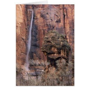El Púlpito y cascada efímera