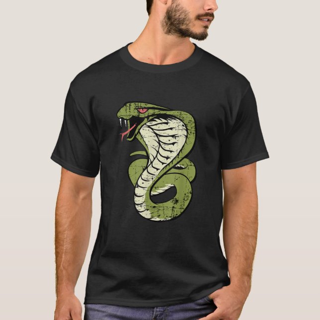 El Rey Cobra Presenta La Camisa De La Serpiente En (Anverso)