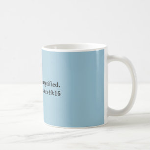 El señor sea taza de café magnificada