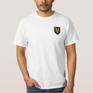 El servicio aéreo especial SAS revisa la camiseta