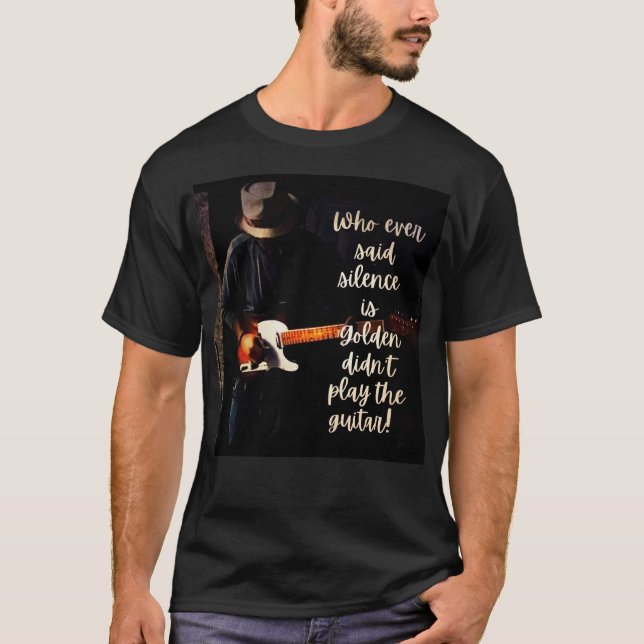 El silencio es una camiseta dorada (Anverso)
