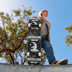 El Skateboard Moon Tarot Card