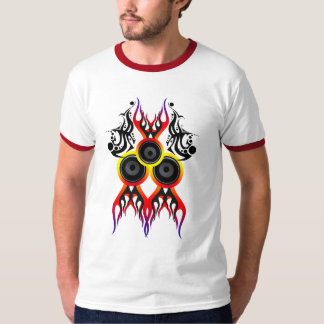 El sonido flamea la camiseta