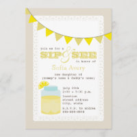 El sorbo de la limonada y ve la invitación