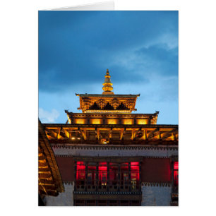 El techo de Dzong budista