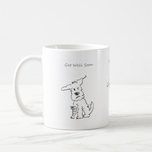 El terrier lindo consigue pronto la taza bien (Izquierda)