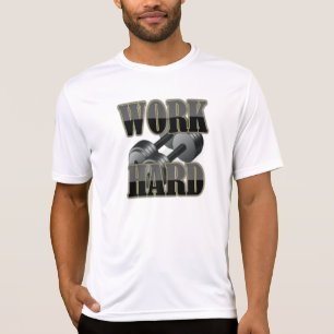 El trabajo difícilmente, juega una camisa más du