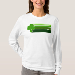 El trébol alinea la camiseta