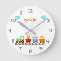 El tren animal lindo embroma el reloj de pared del