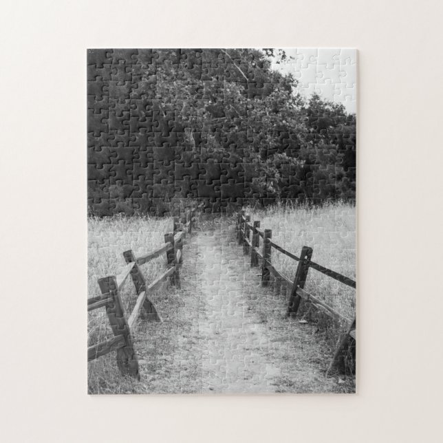 El un rompecabezas blanco y negro menos viajado (Vertical)