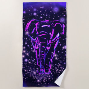 Elefante De Toalla De Playa Púrpura Rosa En Noche