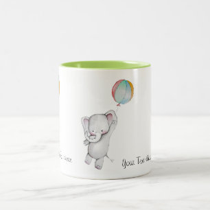 Elefante del bebé con la taza del globo