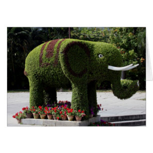 Elefante en el jardín chino