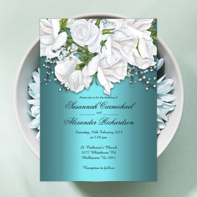 Elegancia de rosas blancas en la invitación a la b (Subido por el creador)