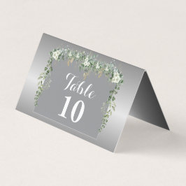 Elegancia en tarjeta plegada azul y plata