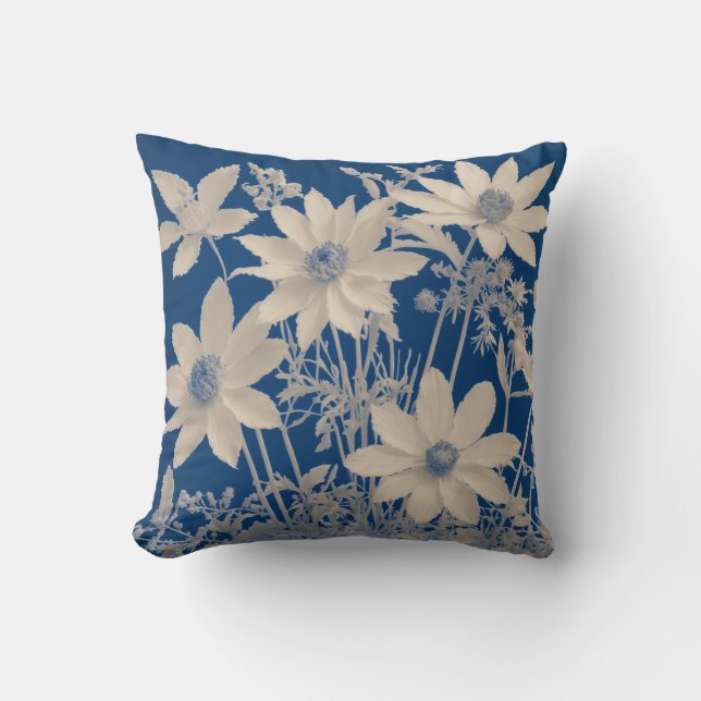 Elegancia floreciente: Cojín decorativo floral (Anverso)