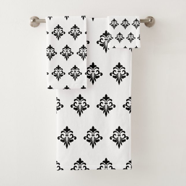 Elegant Flower Pattern in Black and White (In situ)