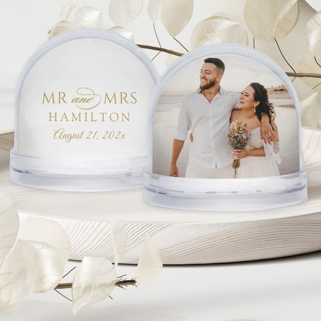 Elegant Mr and Mrs Gold Wedding Monogram Photo (Subido por el creador)
