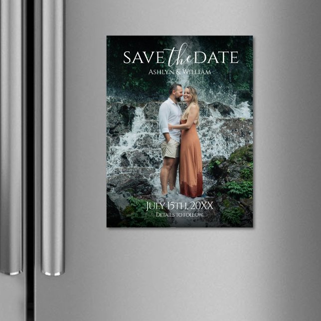Elegant Typography Photo Save the Date Magnet Card (Subido por el creador)