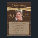Elegante 90° cumpleaños - Invitaciones a la foto<br><div class="desc">A sus huéspedes les encantará esta invitación personalizada, marrón, dorada y paisley de 90 años con elegantes adornos de oro. Esta es una invitación perfecta. Sencilla pero festiva, la elegante, moda, clásica y elegante invitación a la fiesta de cumpleaños 90 es una manera apropiada de celebrar el cumpleaños 90 de...</div>