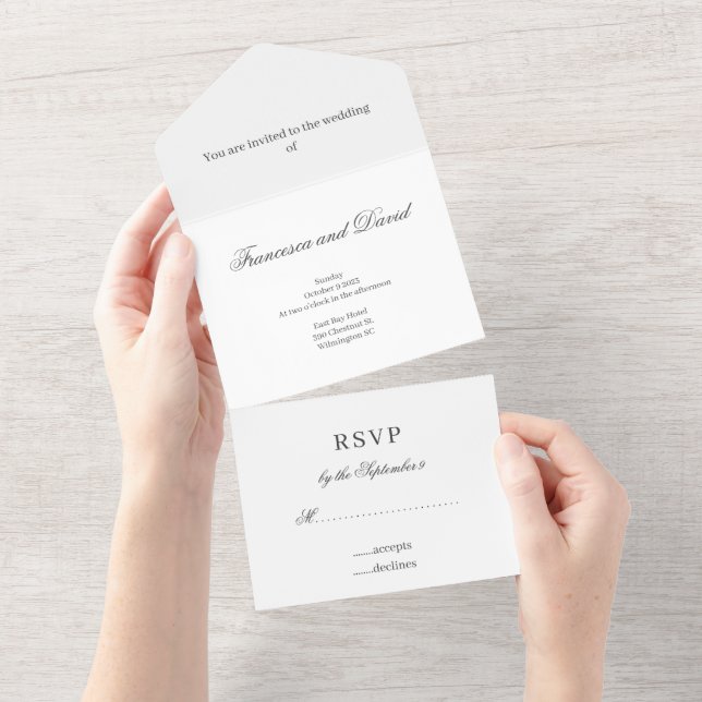 Elegante Al Blanco En Una Invitación RSVP (desgarro)