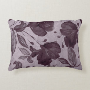 Elegante almohada de felpa floral de medianoche.