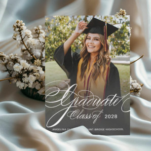 Elegante Anuncio de Graduación con Foto en Letra S