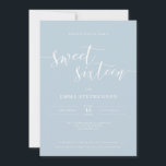 Elegante azul claro dulce dieciséis invitaciones<br><div class="desc">Esta sencilla pero elegante y dulce invitación a dieciséis es la forma perfecta de invitar a amigos y familiares a celebrar el chica de cumpleaños.</div>