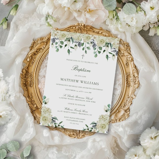 Elegante Baptismo Neutral Floral Blanco Invitación (This elegant, white floral baptism invitation can be used for a baby boy or baby girl)