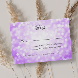 Elegante Bokeh Wedding RSVP Luces púrpura